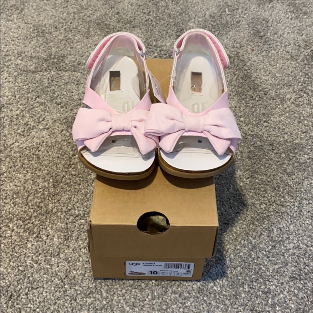 💖 UGG toddler sandals 💖